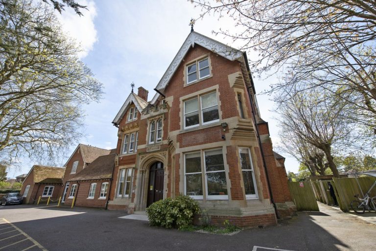 The Worthgate School